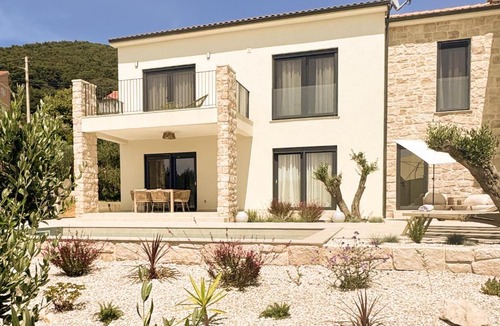 Banjol Villa | 2026 Brand New - Villa Orkula Rab with Heated Pool, Gym & Sea View