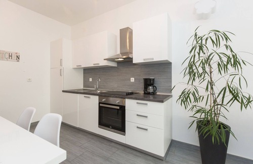 Duga Luka Apartment | 209 Sea Side 2 Bedrooms Holiday Apartment seaview