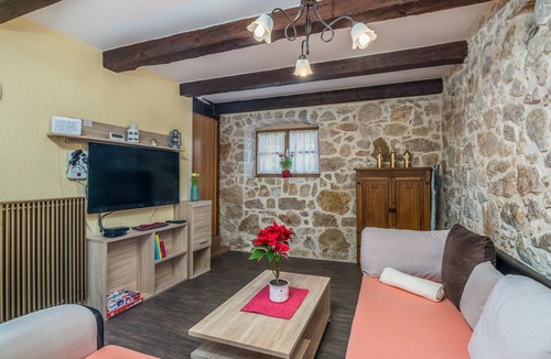 Rasopasno House | 3 bedroom accommodation in Malinska