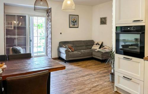 Grizane House | 3 Bedroom Amazing Home In Crikvenica