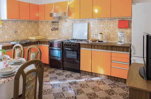 Banjol House | 3 bedroom beach front home in Banjol