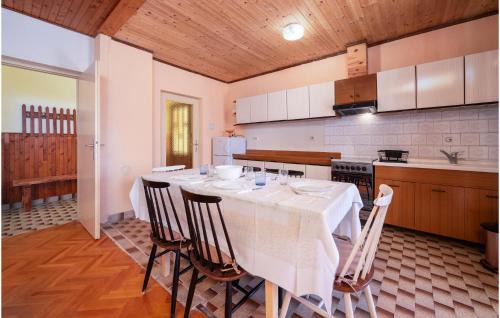 Labin Apartment | 3 Bedroom Beautiful Apartment In Labin