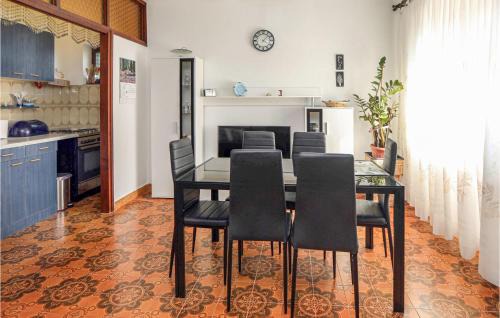 Jadrija Apartment | 3 Bedroom Lovely Apartment In Sibenik