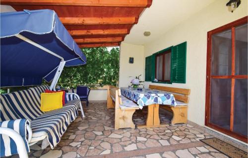 Jadrija Apartment | 3 Bedroom Lovely Apartment In Sibenik