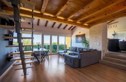 Bezjaki Apartment | 3 Bedroom Nice Apartment In Marinici