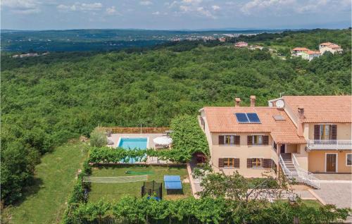 Presika House | 3 Bedroom Nice Home In Labin
