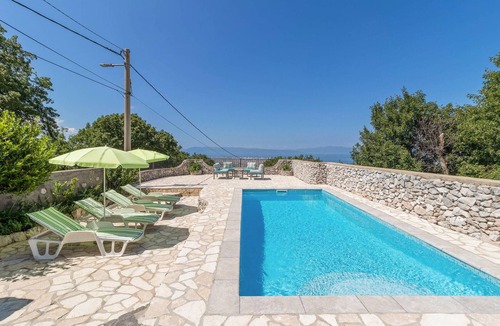 Smrika House | 3 bedroom nice home in Smrika