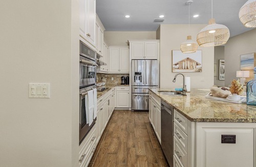 Fort Myers Beach House | 3132-3134 Gulf-Front 10BR Estate: Private Pools, Spas, Views