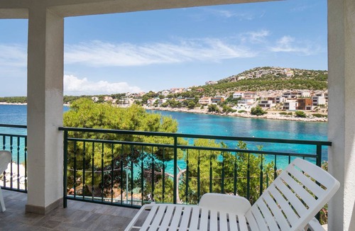 Primosten Burnji Apartment | 34 m² Apartment ∙ 1 bedroom ∙ 4 guests