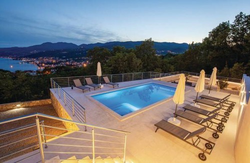 Rubesi House | 4 bedroom accommodation in Kastav
