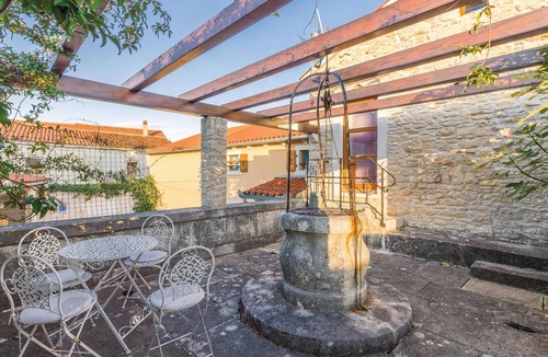 Pinezici House | 4 bedroom accommodation in Marcana