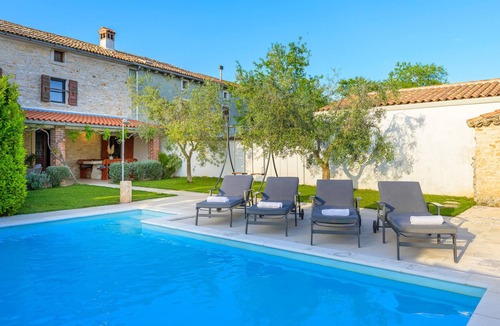 Butkovici House | 4 bedroom cozy home in Svetvincenat
