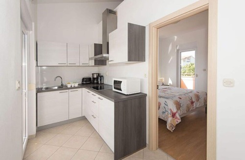 Vinkuran Apartment | 4* Luxury - El Vista apartment - Pool - Jacuzzi - BBQ (u 4) - sleeps 4