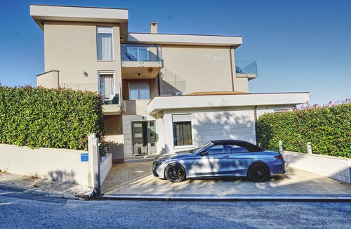 Peruski Villa | * 4 star Villa Mima pool sea view air conditioning 5 bedrooms 6 bathrooms *