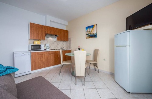 Drenje Apartment | 40 m² Apartment ∙ 2 bedrooms ∙ 4 guests