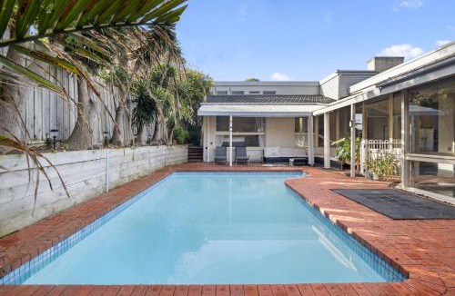 Beaumaris House | 5-Bed Haven with Pool Minutes From Beaches & Parks