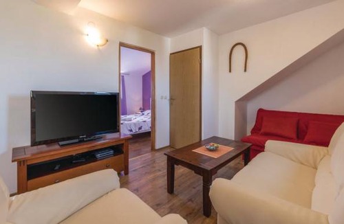 Mali Vareski House | 5 bedroom accommodation in Peruski