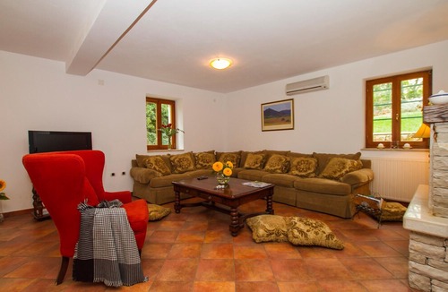 Stanisovi House | 5 bedroom accommodation in Koromacno