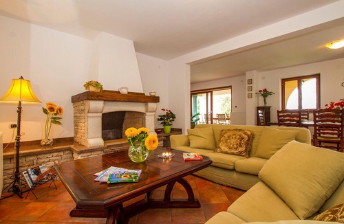 Stanisovi House | 5 bedroom accommodation in Koromacno