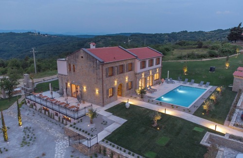Bric Villa | 5 Star Luxurious Villa Paradiso d'Istria with Spa and pool