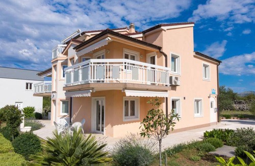 Okrug Gornji Apartment | 58 m² Apartment ∙ 2 bedrooms ∙ 5 guests