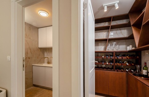 Praznica Villa | 5BR Inland villa Senses with pool and spa in authentic village with great food