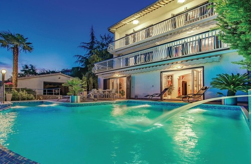 Cikovici House | 6 bedroom accommodation in Rijeka