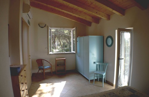 Santa Margherita di Pula Villa | 6 beds, 300 meters from the beach, Wifi, BBQ, outdoor shower.