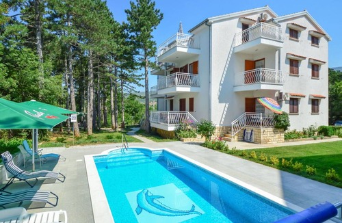 Jadranovo Apartment | 77 m² Apartment ∙ 2 bedrooms ∙ 6 guests