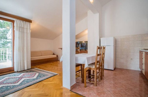 Jadranovo Apartment | 77 m² Apartment ∙ 2 bedrooms ∙ 6 guests