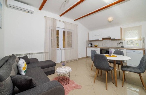 Kampor Apartment | 80 m² Apartment ∙ 2 bedrooms ∙ 5 guests