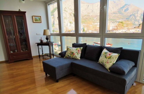 Omis Apartment | A nice apartment in the center of Omis, with a wonderful view of the river.