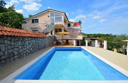 Veprinac Apartment | Above Opatija A1. gorgeous apartment, pool and panoramic view