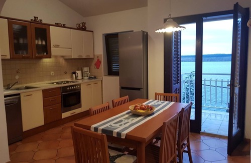 Dramalj Villa | Adorable 4-bedroom villa with pool charming Dramalj.