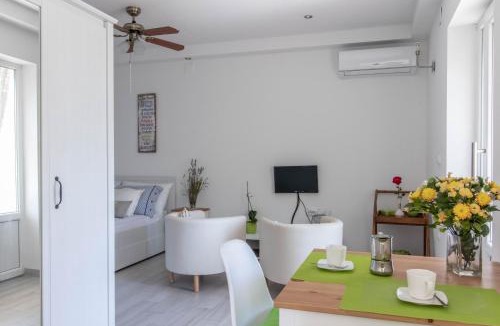 Presika Apartment | Adriana Holiday Apartment