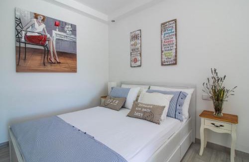 Presika Apartment | Adriana Holiday Apartment