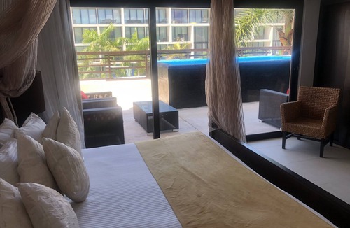 Downtown Condo | Aldea Thai master suite with private pool &Terraze 2 big br by oceanfront