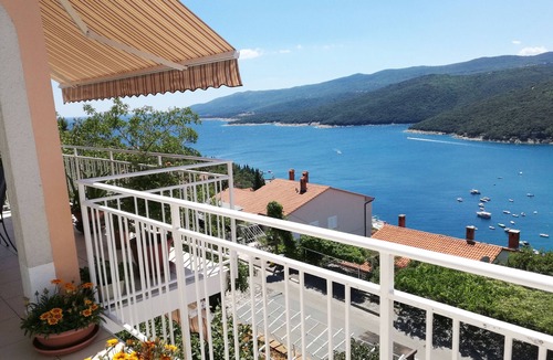 Rabac Apartment | Alma apartments with balcony and sea view
