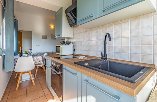Pomer Apartment | Amazing apartment in Banjole with swimming pool