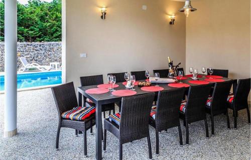 Ika Apartment | Amazing Apartment In Ika With Swimming Pool