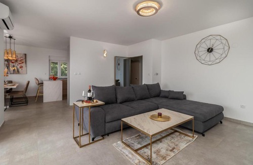 Kostrena Apartment | Amazing Apartment In Kostrena With Swimming Pool