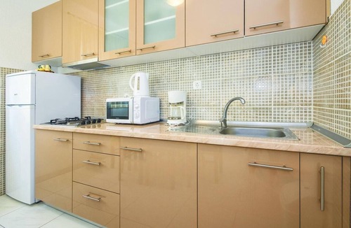 Dugi Rat Apartment | Amazing apartment in Mali Rat with house sea view