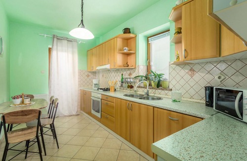 Poljica Apartment | Amazing apartment in Nenadici
