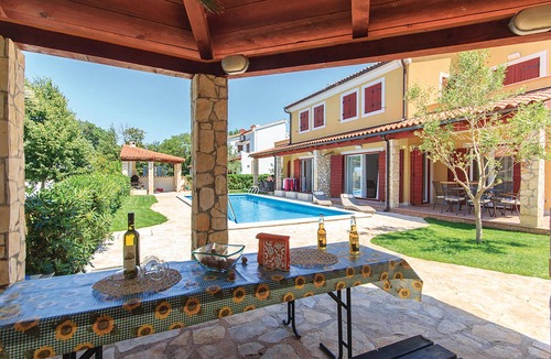 Banjole Apartment | Amazing apartment in Volme with WiFi