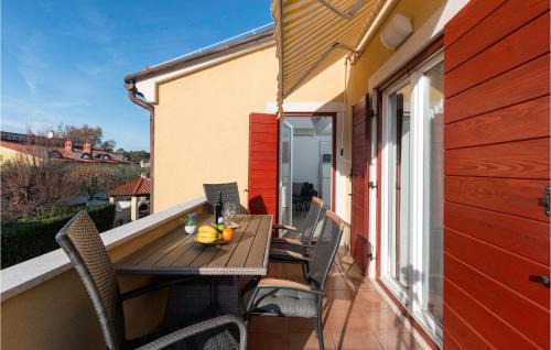 Banjole Apartment | Amazing Apartment In Volme With Wifi