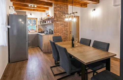 Veliko Trgovisce House | Amazing home in Veliko Trgovisce with sauna