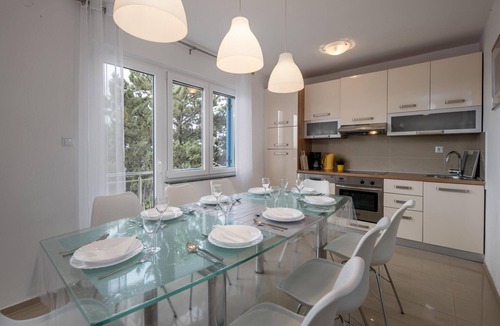Crikvenica House | Amazing home in Dramalj