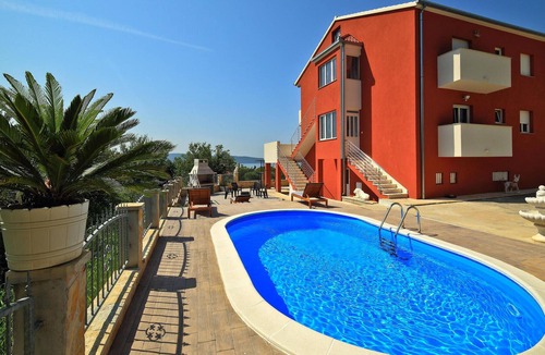 Kastel Sucurac House | Amazing Home in Kastel Gomilica With Wifi and 2 Bedrooms