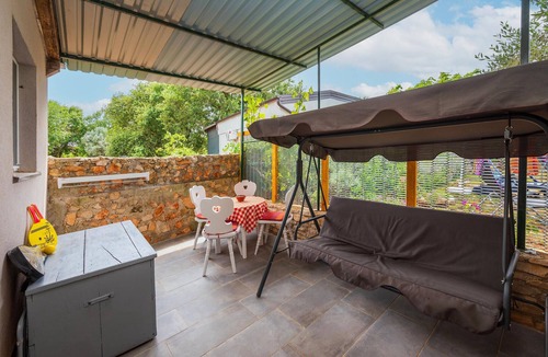 Kavran House | Amazing home in Kavran with WiFi