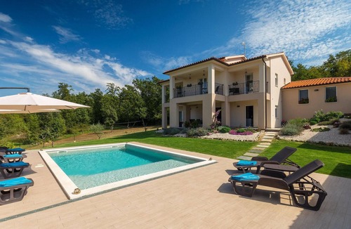 Rakalj House | Amazing home in Krnica
